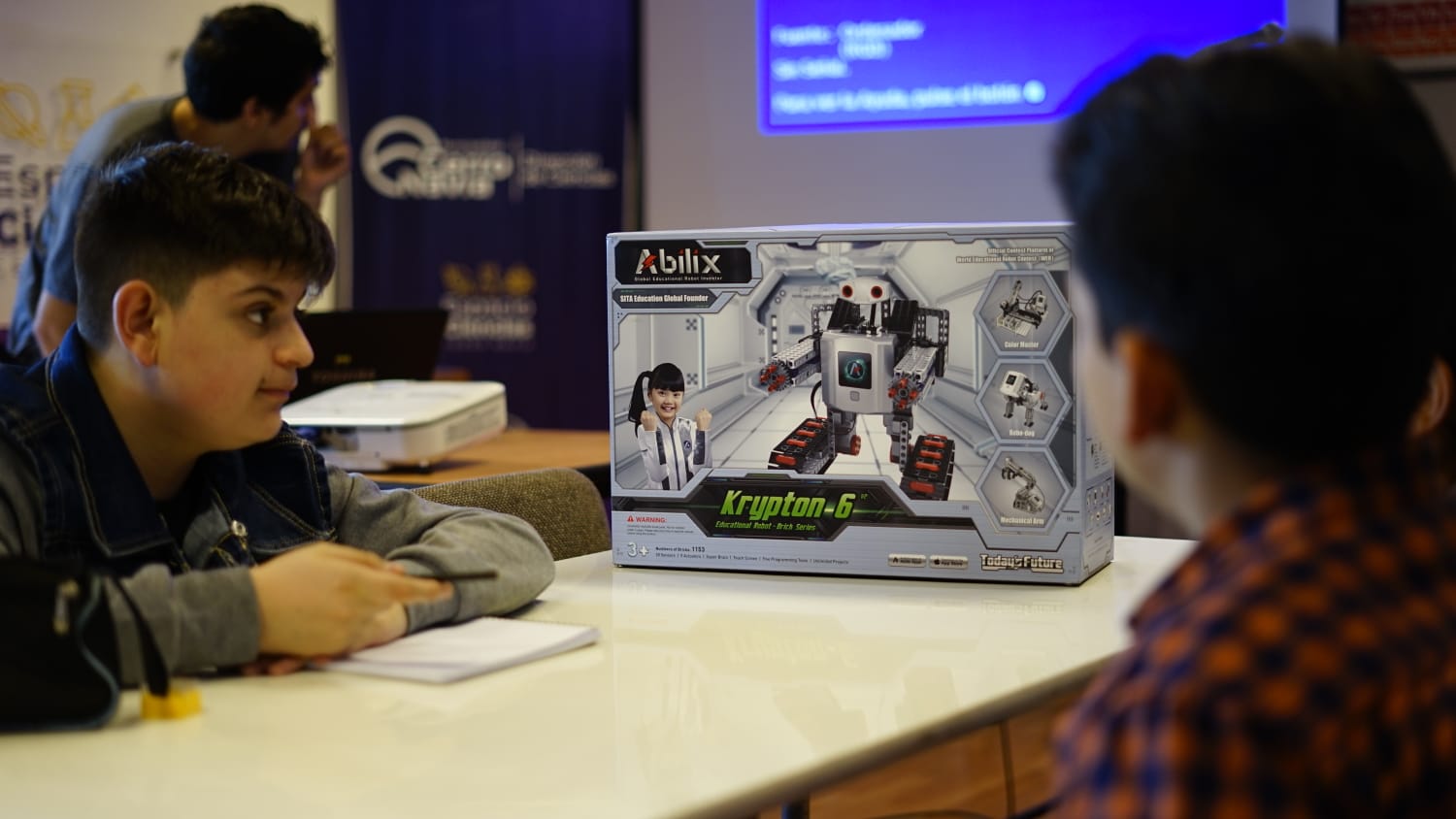 Inauguración del Club de Robótica de Cerro Navia