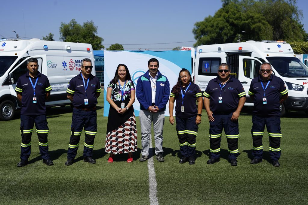 Gobierno Regional entrega donación de cuatro ambulancias para Cerro Navia
