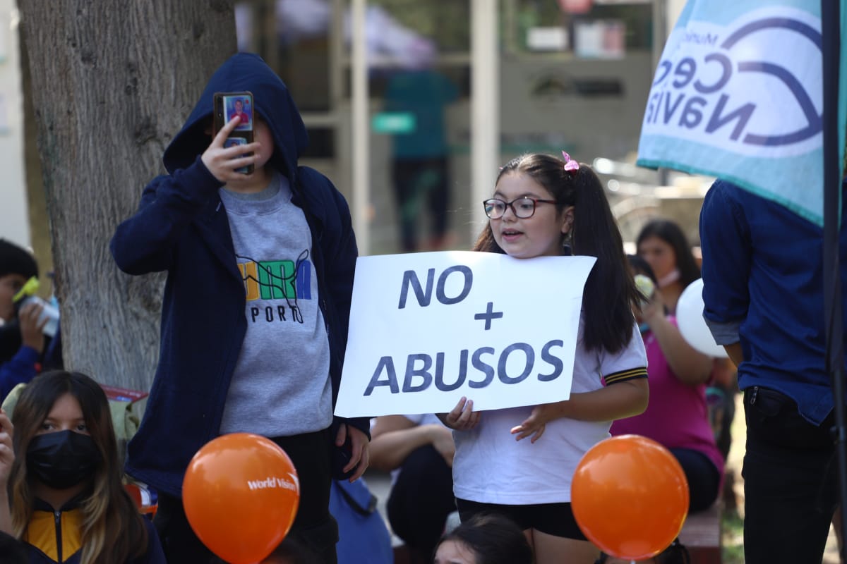 caminata derechos niñez cerro navia