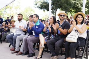 Quinto aniversario de la Óptica Popular de Cerro Navia