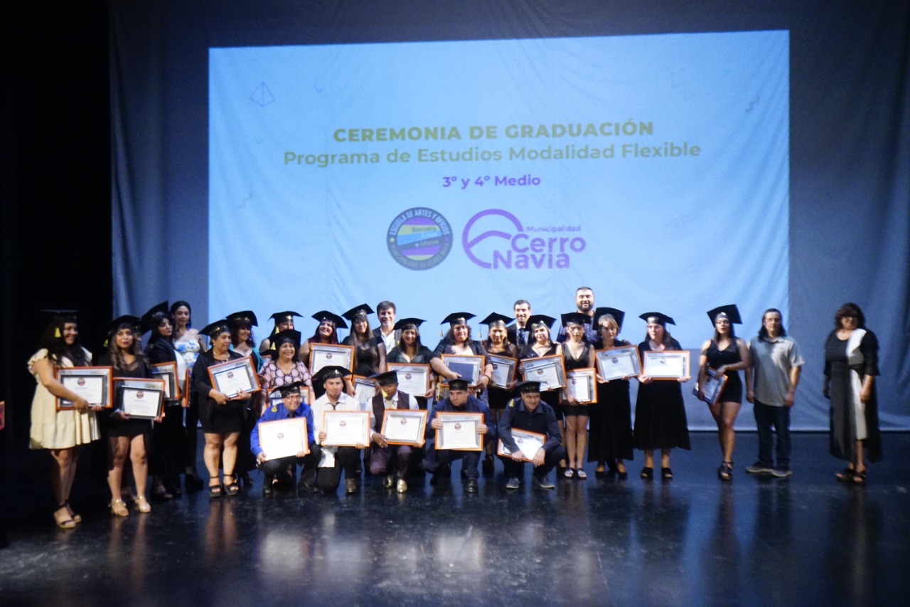 Graduación Programa Nivelación de Estudios Modalidad Flexible para Jóvenes y Adultos