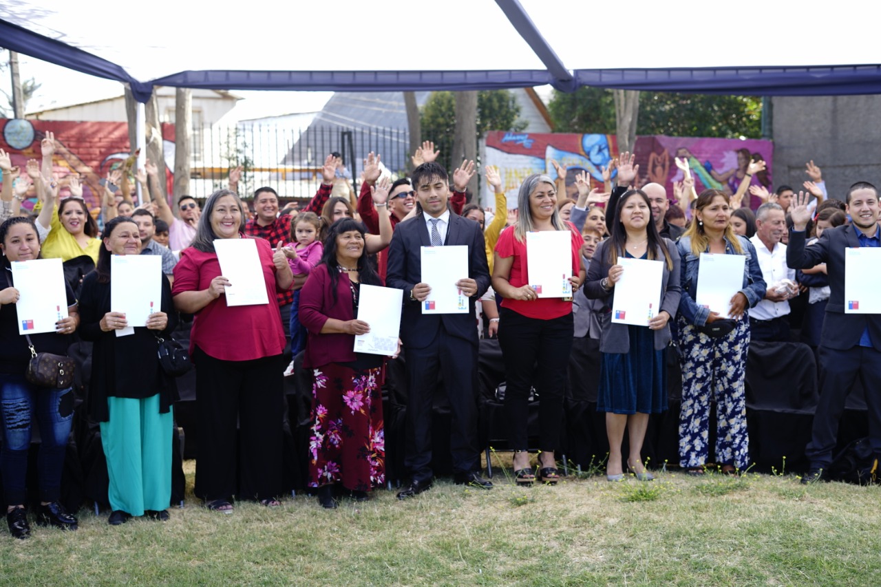 Entrega de 135 subsidios del Fondo Solidario de Elección de Vivienda para vecinas y vecinos de Cerro Navia