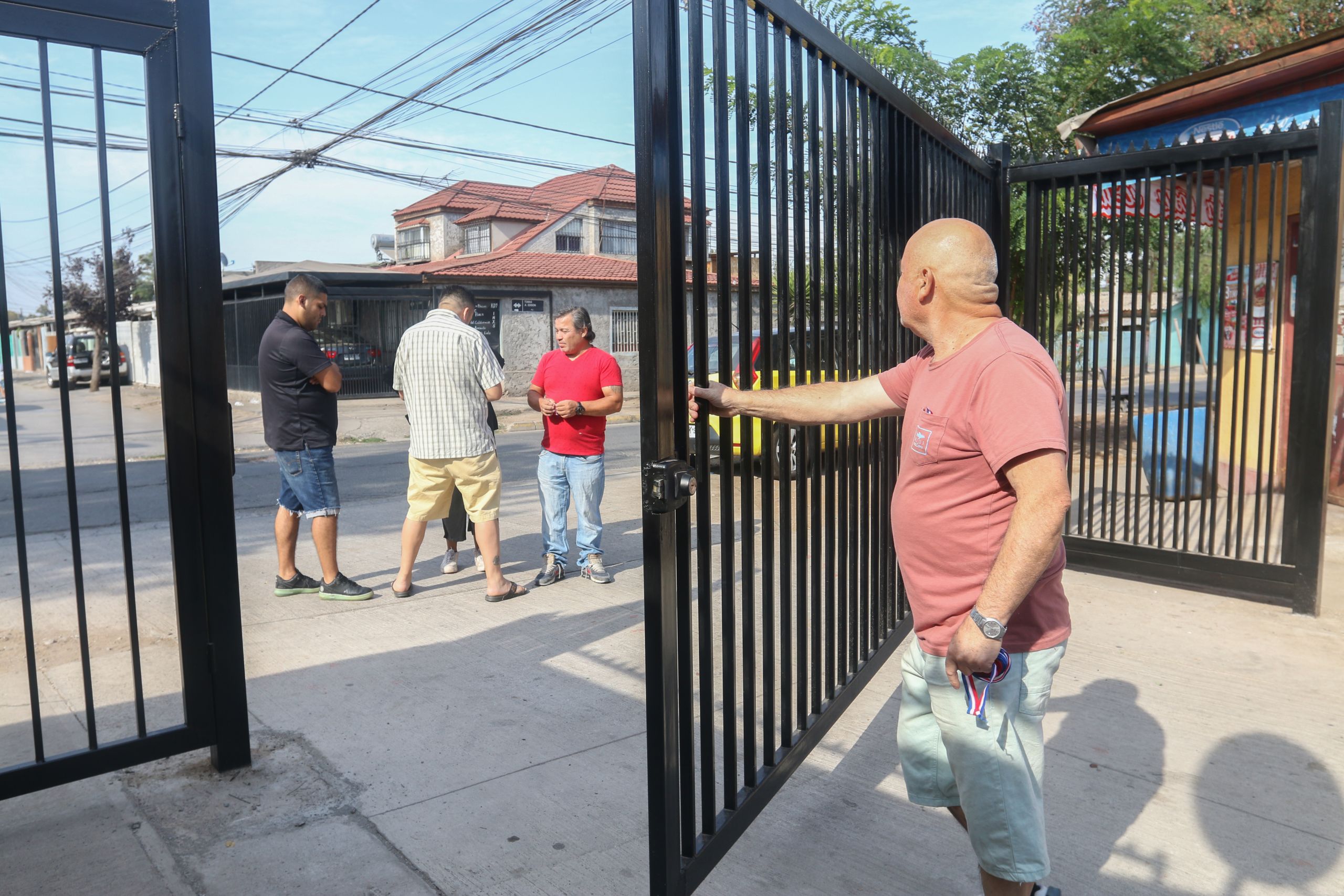 Inauguración del primer cierre de pasaje colaborativo Cerro Navia
