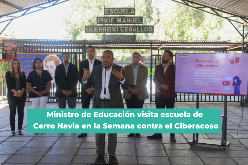 Ministro de Educación visita escuela de Cerro Navia en la Semana contra el Ciberacoso
