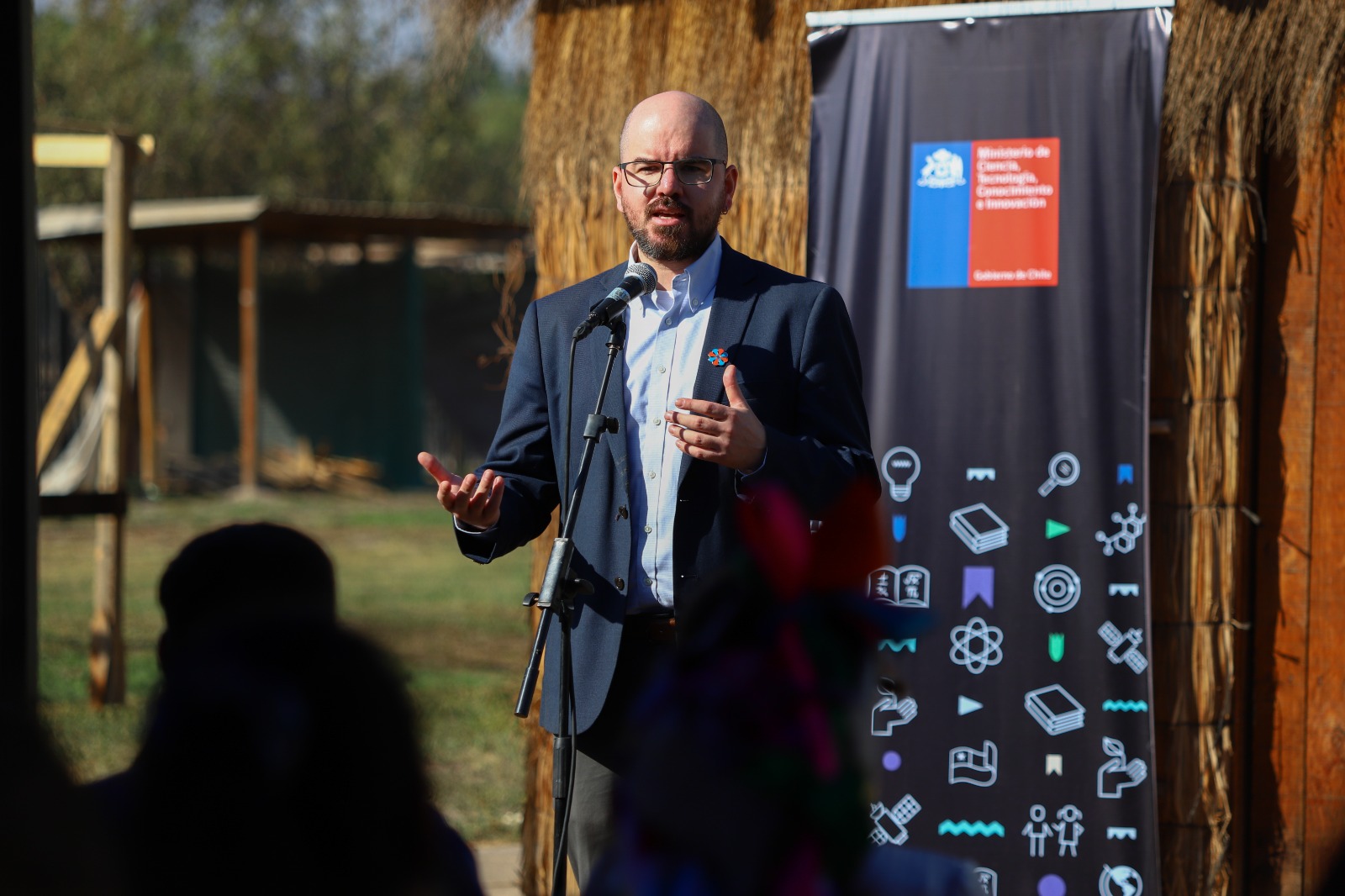 Aisén Etcheverry y Giorgio Jackson Ministros presentan Concurso Nacional Ciencia Pública de Proyectos Comunitarios en Cerro Navia