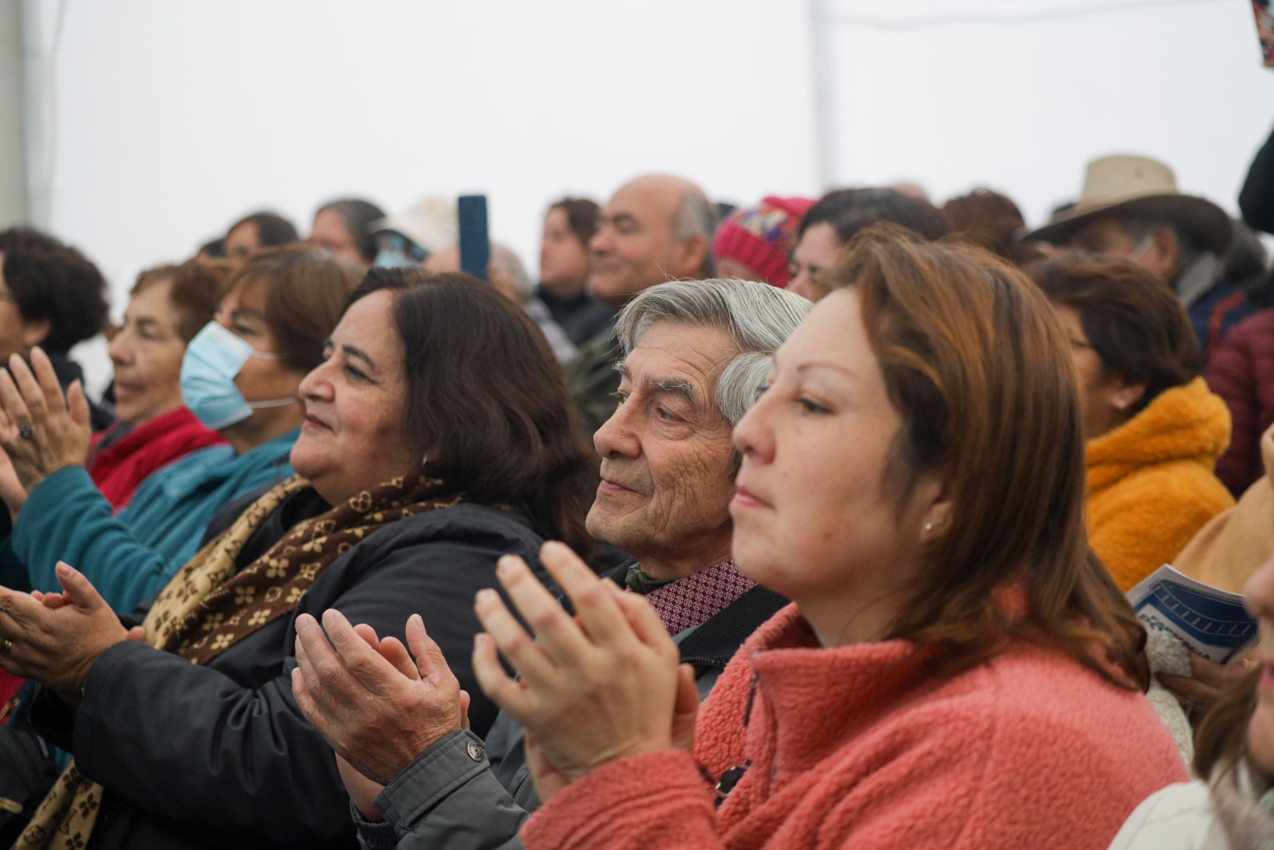 Vecinas y vecinos celebran apertura de segunda Farmacia Popular