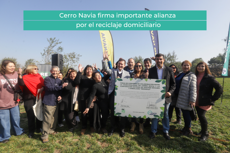 Cerro Navia firma importante alianza por el reciclaje domiciliario